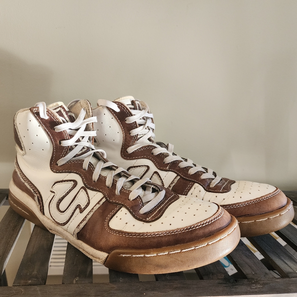 Mens 9 True Religion Leather High Tops Brown/White
